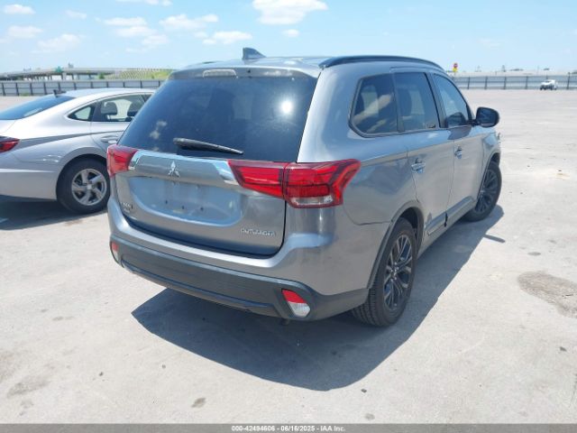2018 MITSUBISHI OUTLANDER JA4AD3A33JZ020320 Photo 3