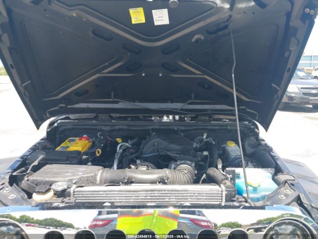 1C4BJWDG4GL327638 Jeep Wrangler Unlimited Sport