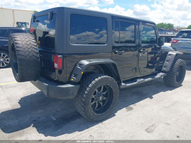 1C4BJWDG4GL327638 Jeep Wrangler Unlimited Sport