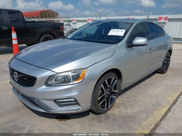 2018 VOLVO S60 YV126MFL2J2450619 Photo 1