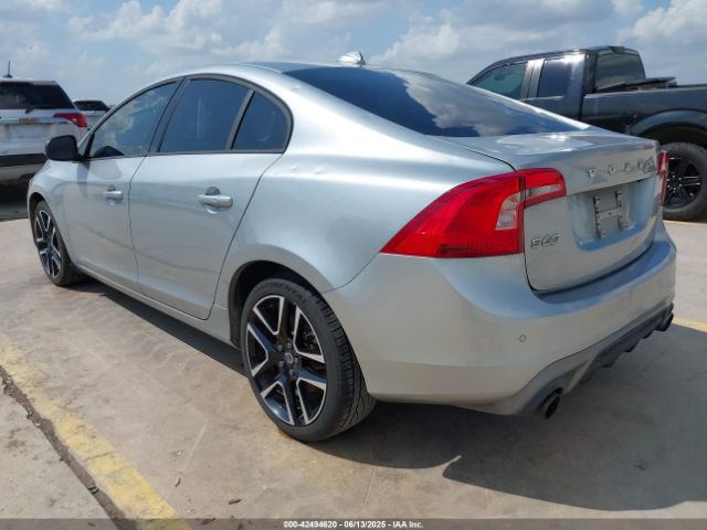 2018 VOLVO S60 YV126MFL2J2450619 Photo 2
