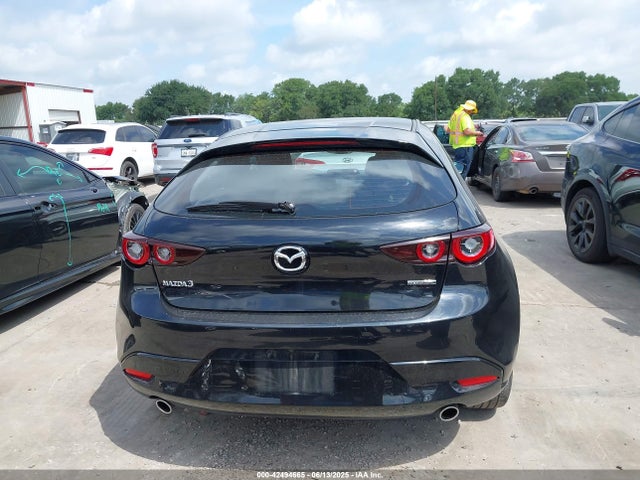 Mazda Mazda3 2.5 S Preferred 2024 JM1BPALMXR1712922 Image 17
