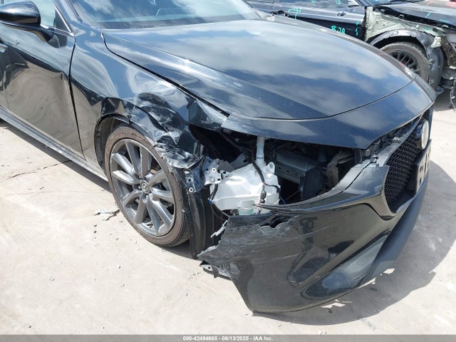 Mazda Mazda3 2.5 S Preferred 2024 JM1BPALMXR1712922 Image 6