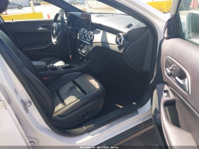 2020 MERCEDES-BENZ GLA 250 WDCTG4EB0LU027507 Photo 4