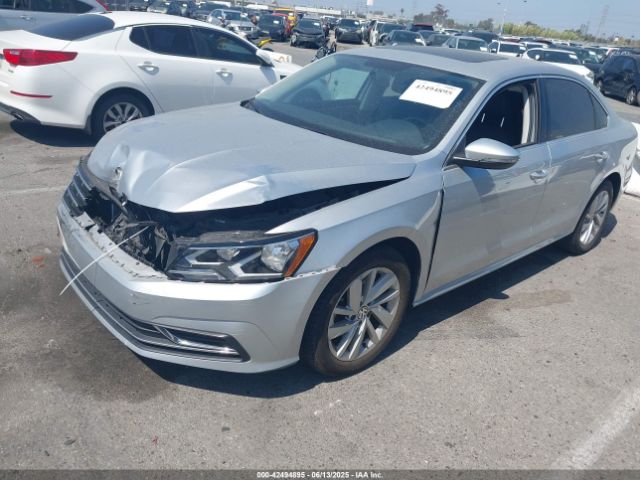 2018 VOLKSWAGEN PASSAT 1VWBA7A31JC015482 Photo 1