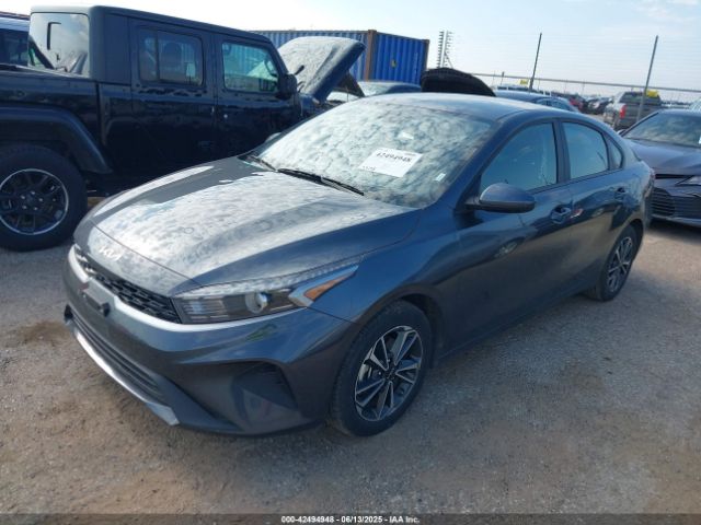 3KPF24ADXRE795978 KIA Forte Lxs