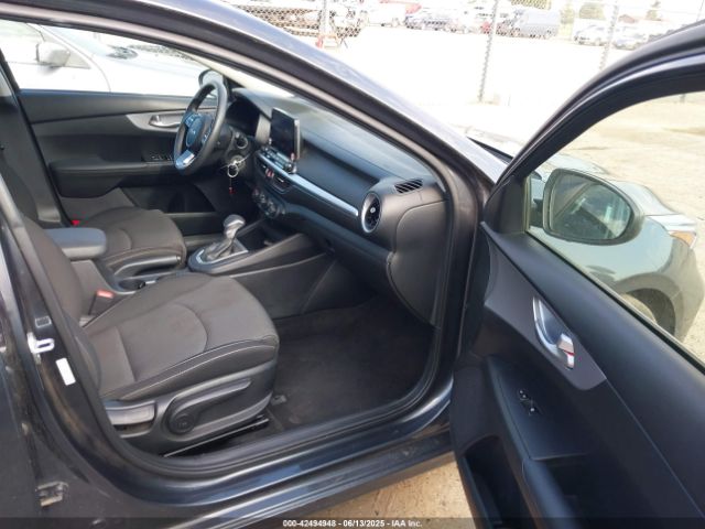3KPF24ADXRE795978 KIA Forte Lxs