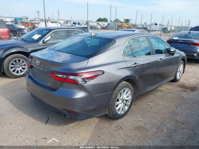4T1C11AK2RU208091 Toyota CAMRY LE