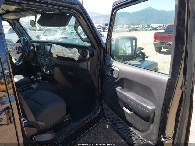 1C4HJXDG0JW300362 Jeep 2018