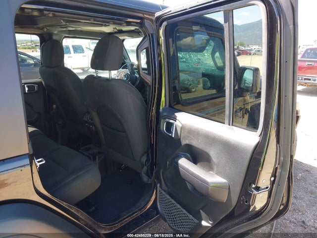 1C4HJXDG0JW300362 Jeep 2018