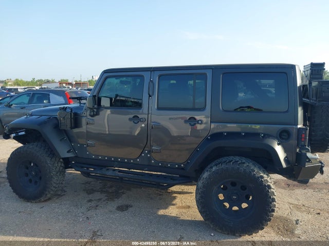 1C4BJWDG8HL567051 Jeep Wrangler Unlimited Sport 4x4