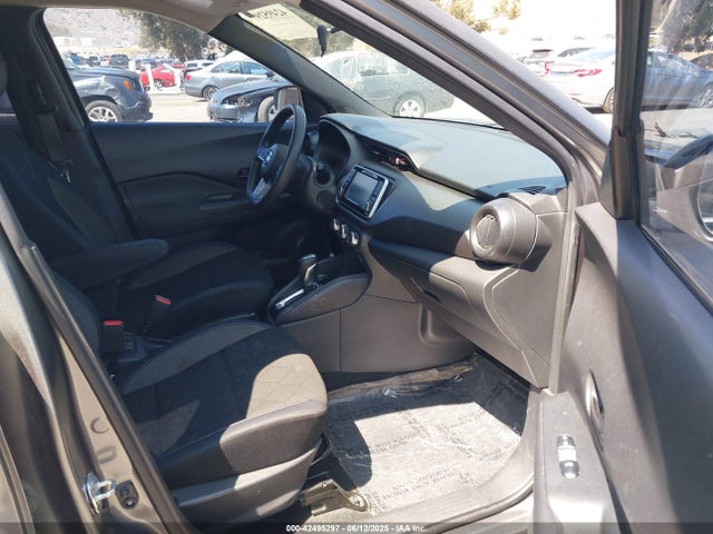 3N1CP5CU4JL521489 Nissan 2018