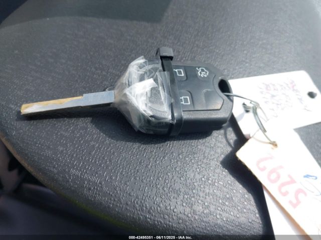 3FADP4BJXFM181677 Ford FIESTA SE