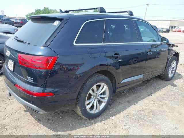 2017 AUDI Q7 WA1LAAF74HD008590 Photo 3