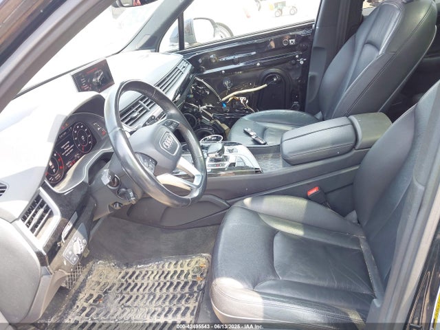 2017 AUDI Q7 WA1LAAF74HD008590 Photo 4
