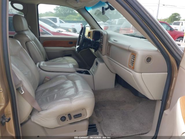 2001 CHEVROLET SUBURBAN 1500 3GNFK16T61G155507 Photo 4