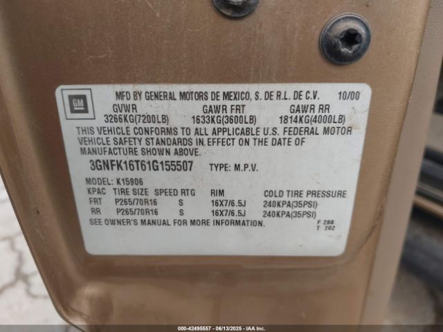 2001 CHEVROLET SUBURBAN 1500 3GNFK16T61G155507 Photo 8