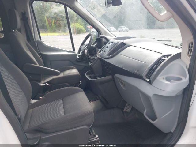 1FBAX2CG8FKA22611 Ford Transit-350 Xl