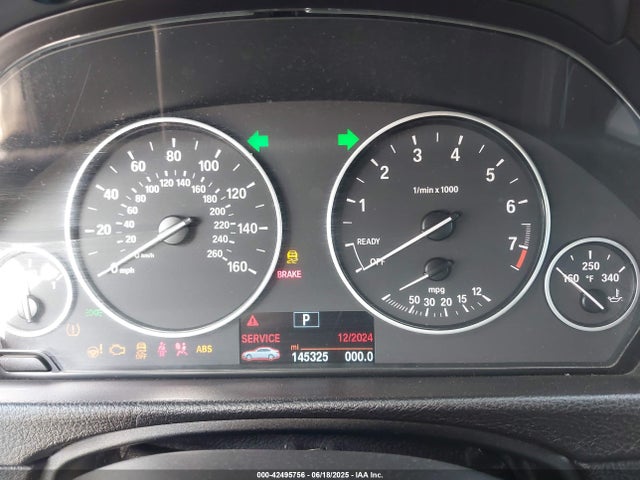 BMW 320i 2016 WBA8A9C57GK617869 Image 15