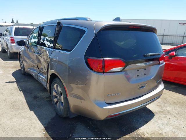 2C4RC1N77HR689613 Chrysler 2017