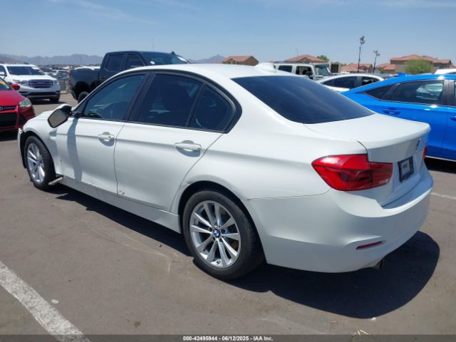 2018 BMW 320I WBA8A9C5XJAH13477 Photo 2