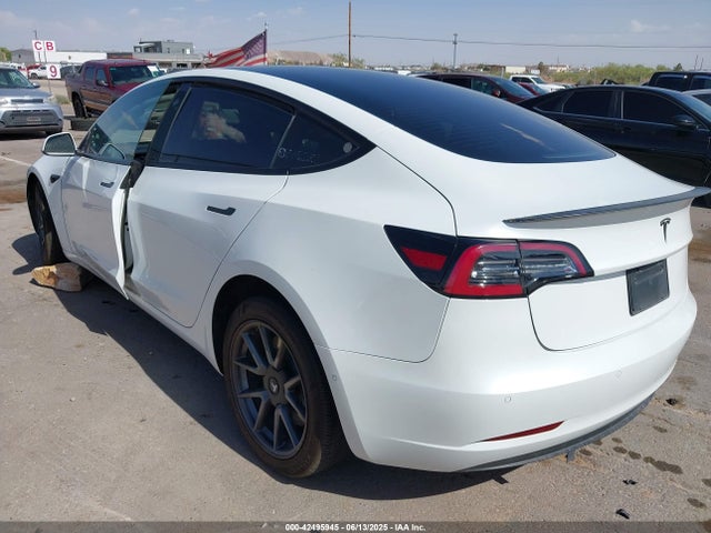 2021 TESLA MODEL 3 5YJ3E1EA6MF955642 Photo 2