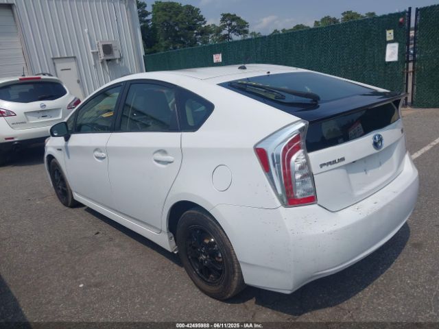JTDKN3DU2F1999278 Toyota Prius Two