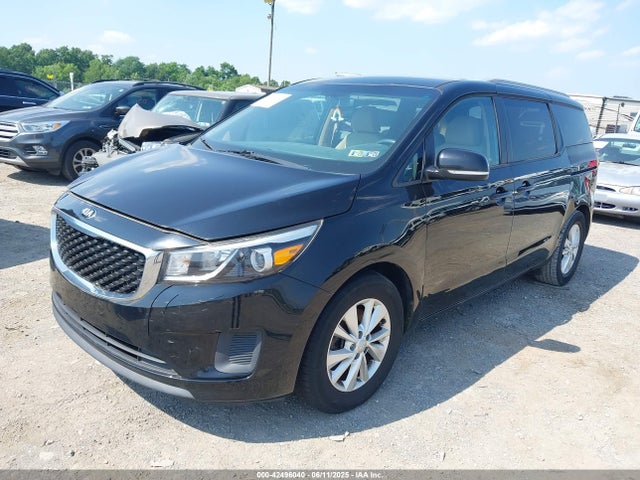 KIA SEDONA LX 2016 KNDMB5C15G6094025 Image 4