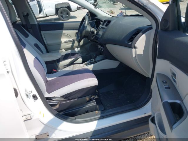 2018 MITSUBISHI OUTLANDER SPORT JA4AP3AU9JU023316 Photo 4