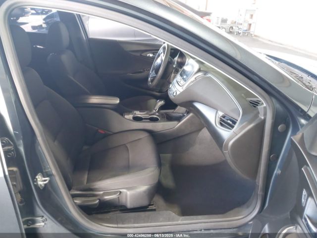 2020 CHEVROLET MALIBU 1G1ZD5STXLF012389 Photo 4