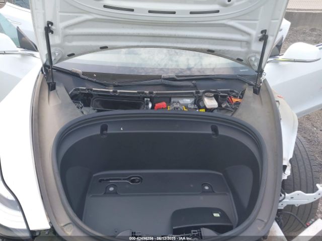 5YJ3E1EB4LF637090 Tesla MODEL 3
