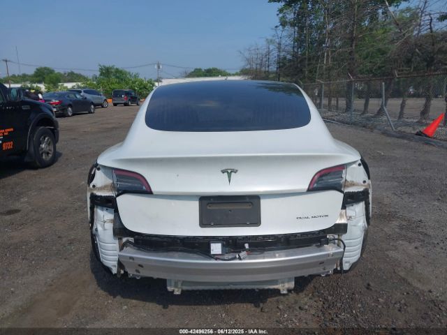 5YJ3E1EB4LF637090 Tesla MODEL 3
