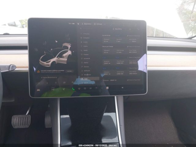 5YJ3E1EB4LF637090 Tesla MODEL 3