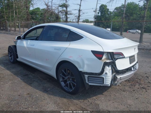 5YJ3E1EB4LF637090 Tesla MODEL 3