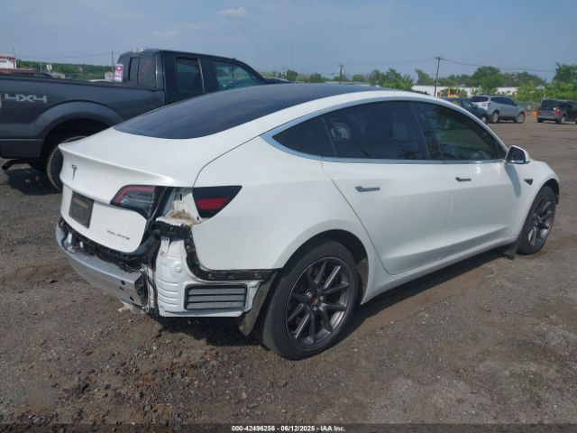 5YJ3E1EB4LF637090 Tesla MODEL 3