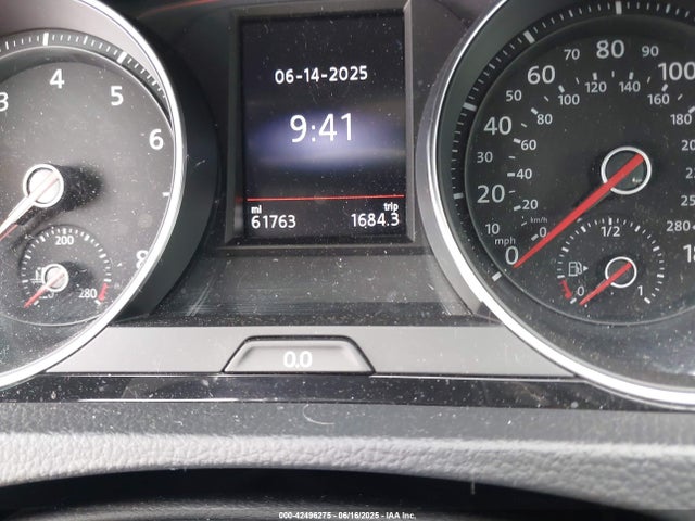 3VW5T7AU4KM015685 Volkswagen 2019