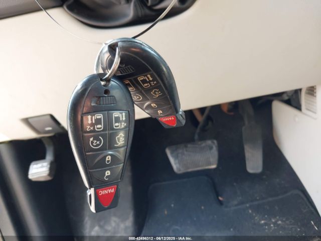 2011 CHRYSLER TOWN & COUNTRY 2A4RR5DG7BR746496 Photo 10