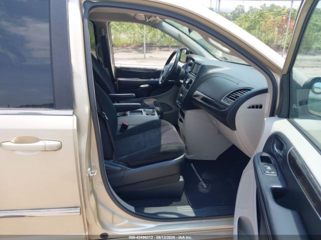 2011 CHRYSLER TOWN & COUNTRY 2A4RR5DG7BR746496 Photo 4
