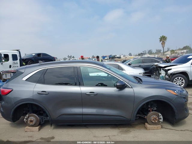 1FMCU0KZ3NUA26035 Ford hev/phev