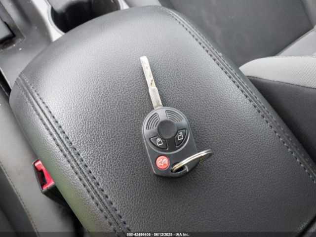 1FMCU0F73EUC29631 Ford ESCAPE S