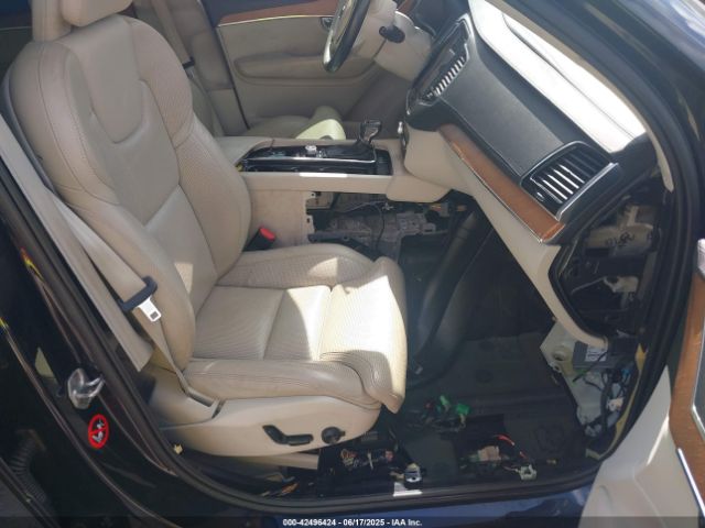2016 VOLVO XC90 YV4A22PL5G1030347 Photo 4