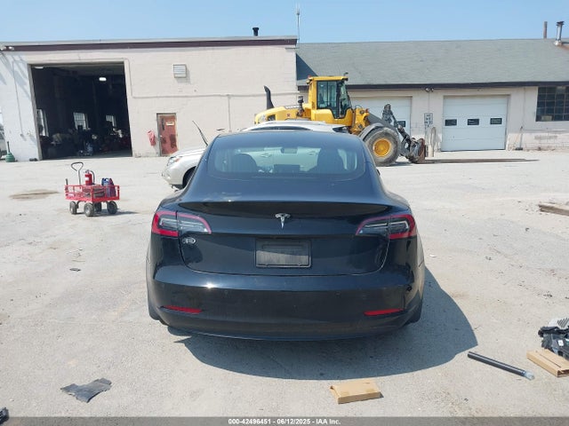 5YJ3E1EA0KF296440 Tesla MODEL 3