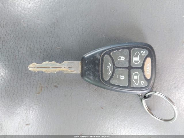 2005 CHRYSLER TOWN & COUNTRY 2C8GP64L05R365310 Photo 10