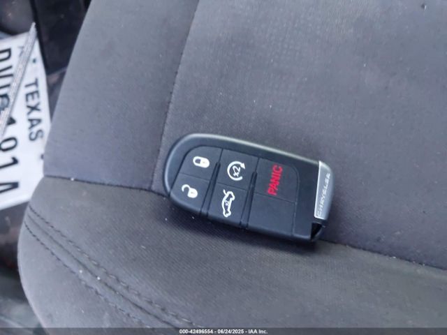 2016 CHRYSLER 200 1C3CCCAB3GN133732 Photo 10