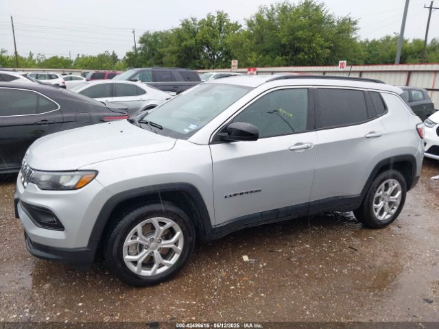 3C4NJDBN4RT109645 Jeep Compass Latitude 4x4