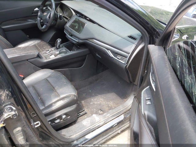 2019 CADILLAC XT4 1GYFZFR44KF140894 Photo 4