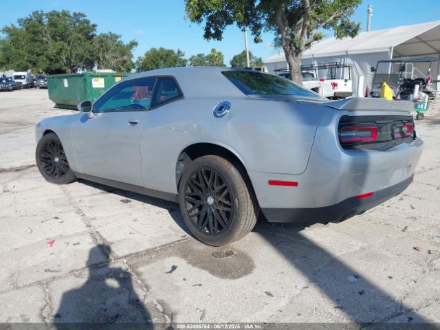 2020 DODGE CHALLENGER 2C3CDZBT6LH124775 Photo 2