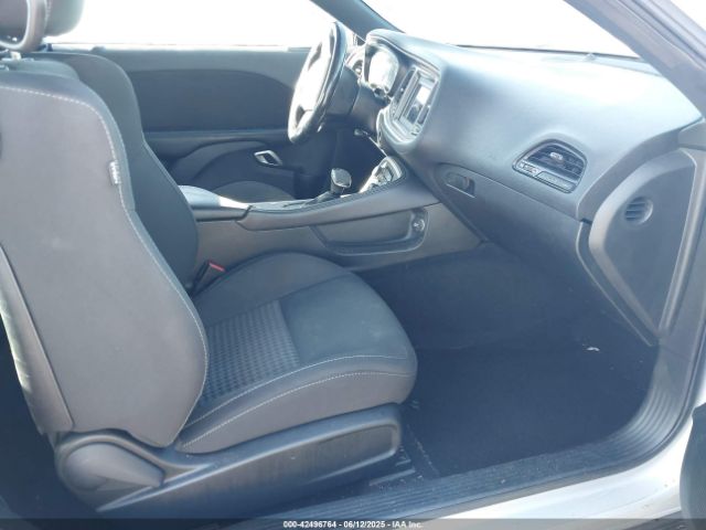 2020 DODGE CHALLENGER 2C3CDZBT6LH124775 Photo 4