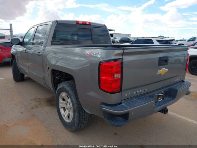 2017 CHEVROLET SILVERADO 1500 3GCUKREC0HG239736 Photo 2
