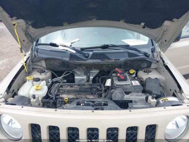 1C4NJPFAXHD203977 Jeep 2017